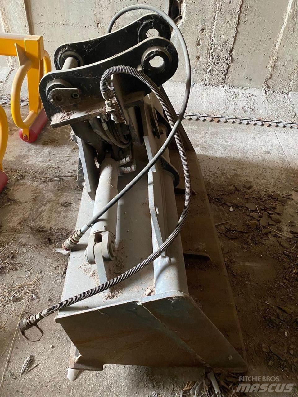 Hydrema M1200 Lastik tekerli ekskavatörler