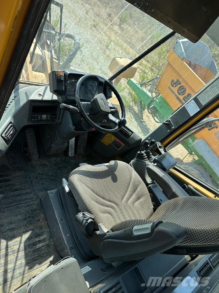 Kawasaki 85 Z IV-2 Tekerlekli yükleyiciler