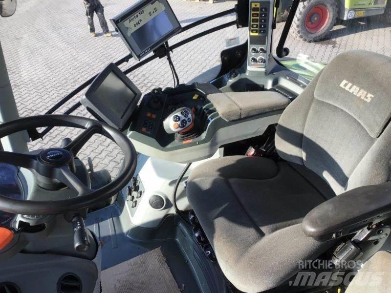 CLAAS AXION 920 Traktörler