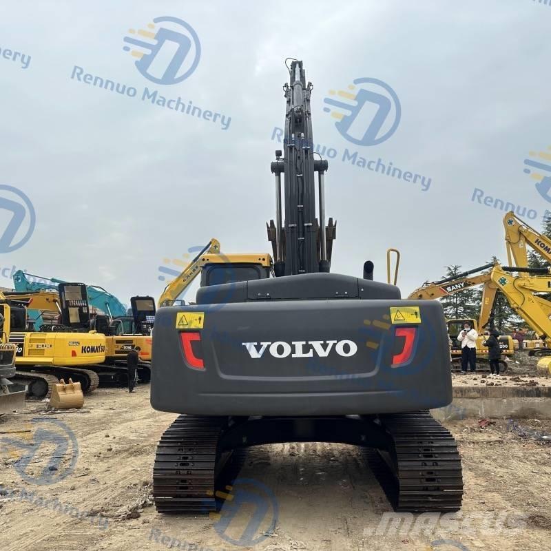 Volvo EC 240 D Paletli ekskavatörler