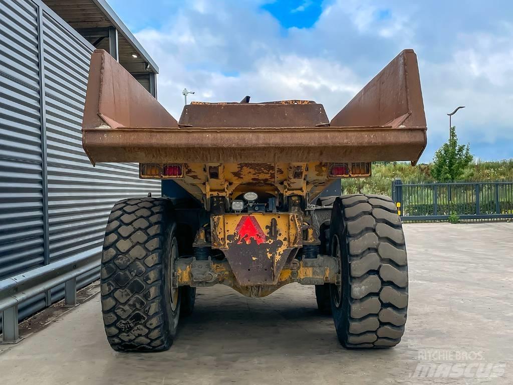 Volvo A25F Belden kirma kaya kamyonu
