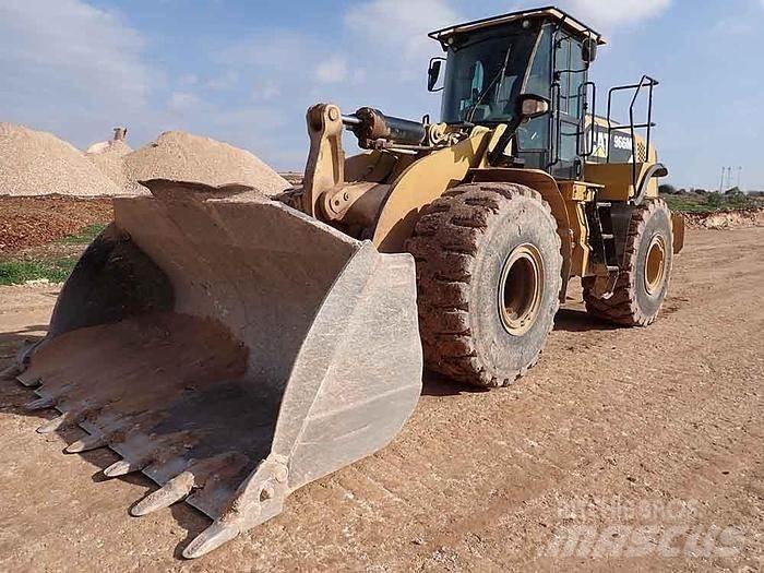 CAT 966M Tekerlekli yükleyiciler
