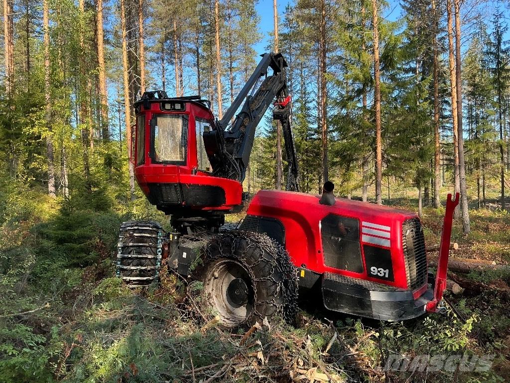 Komatsu 931-3 Biçerdöverler