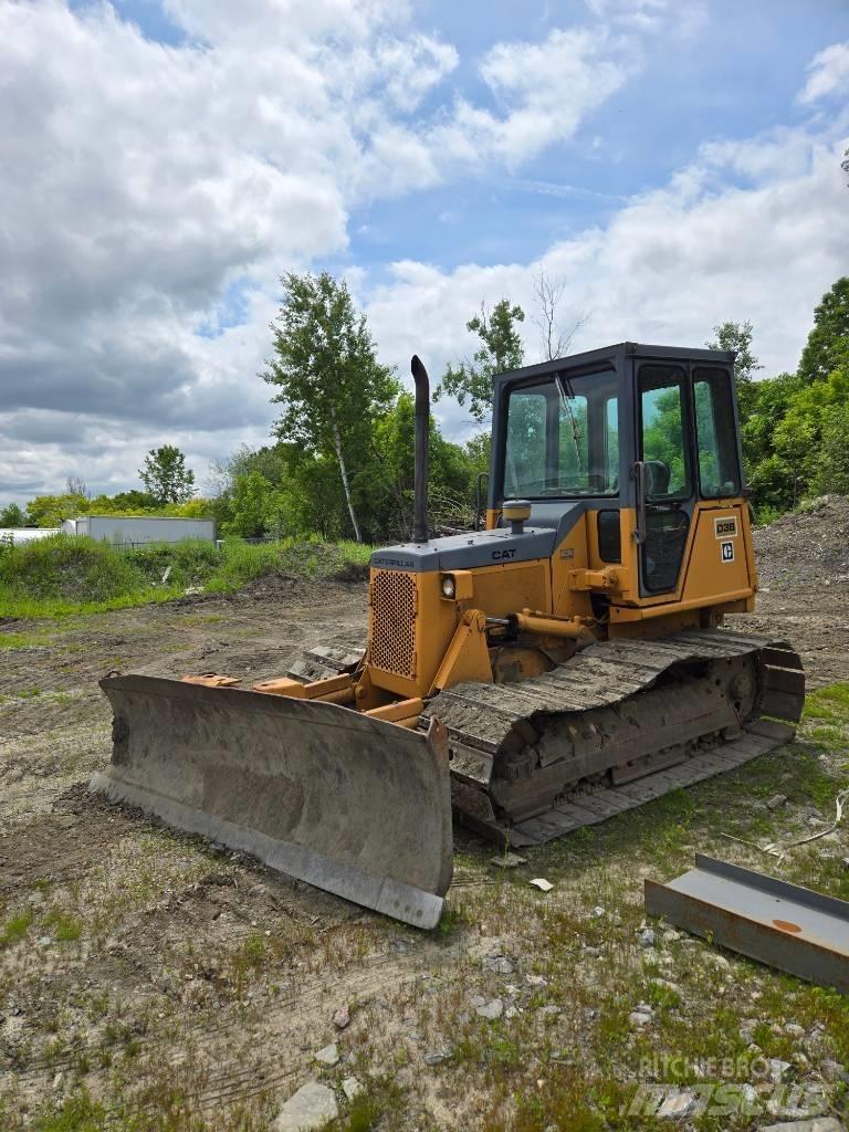 CAT D 3 B LGP Paletli dozerler