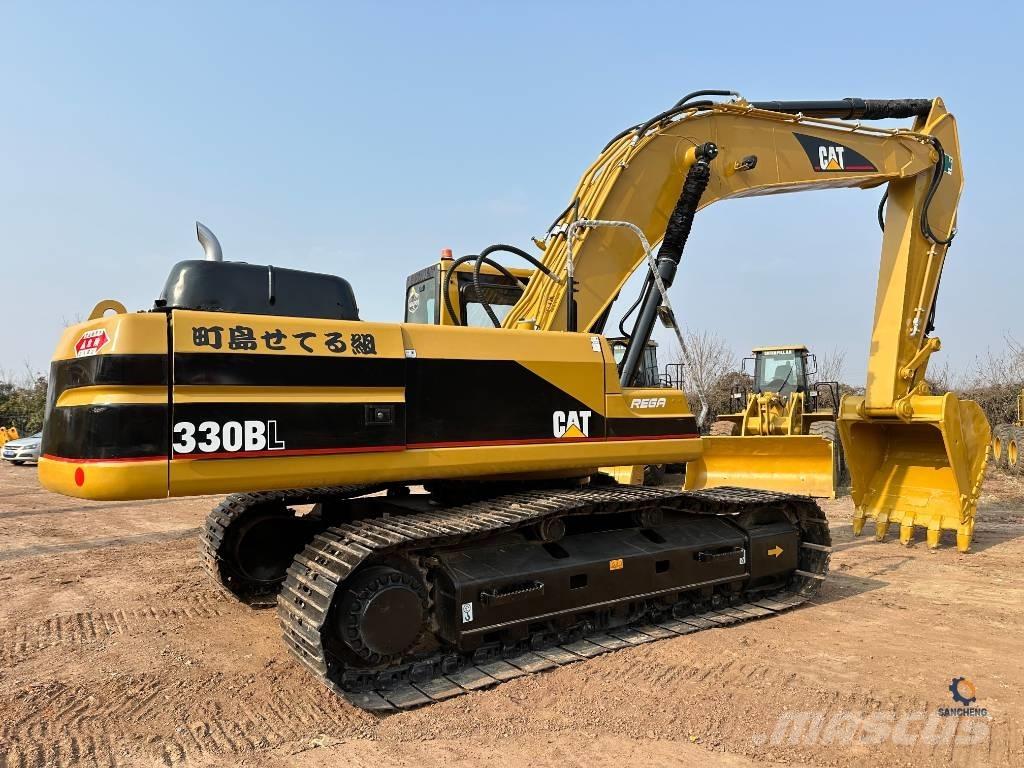 CAT 330 B L Paletli ekskavatörler