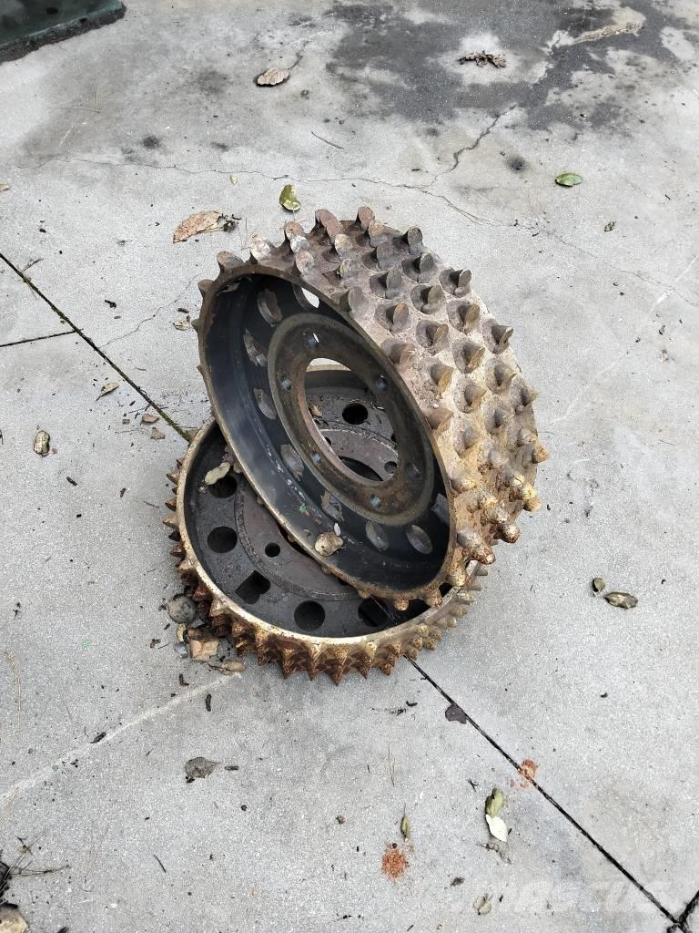  Rolos H480c Poclain Agaç kesme robotlari