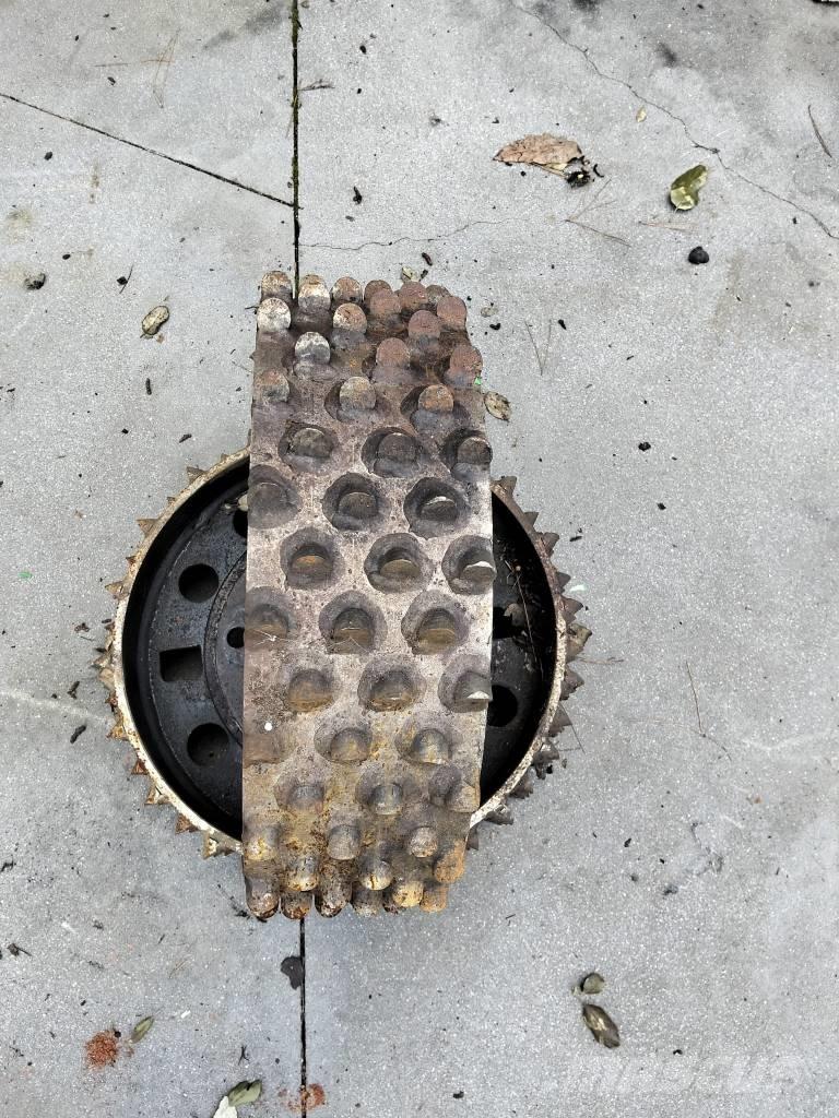  Rolos H480c Poclain Agaç kesme robotlari