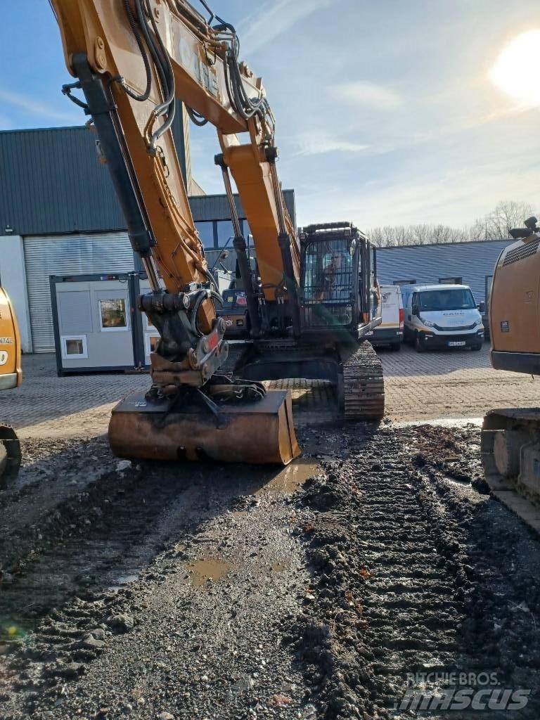 CASE CX 370 D Paletli ekskavatörler