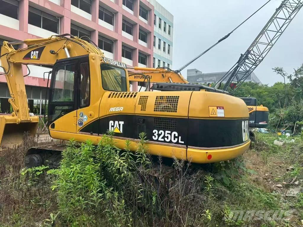 CAT 325 CL Paletli ekskavatörler