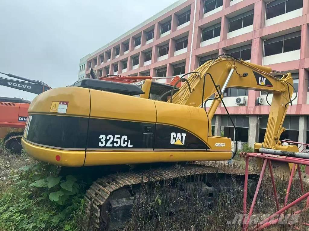 CAT 325 CL Paletli ekskavatörler