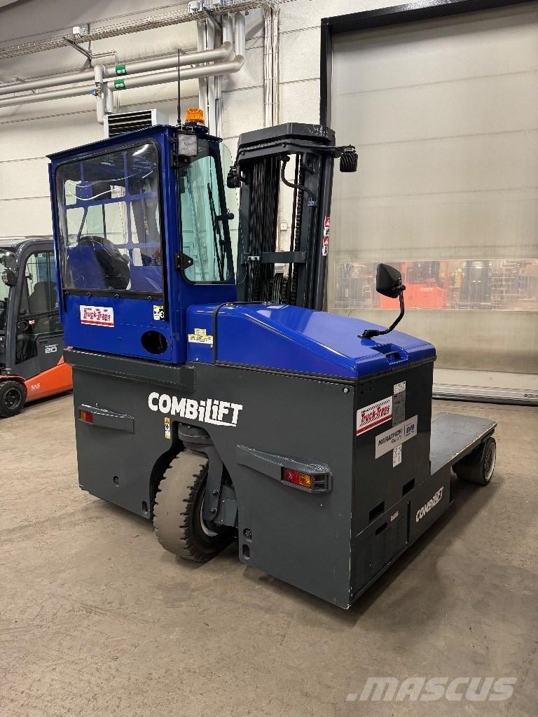 Combilift C4500ET 4 yönlü reach truck