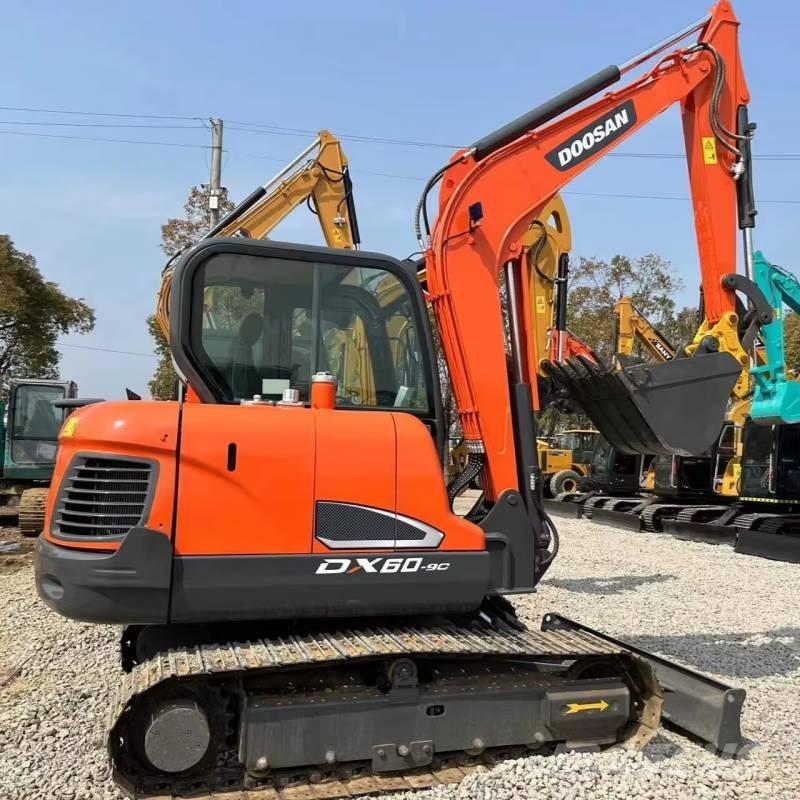 Hitachi 60 Paletli ekskavatörler