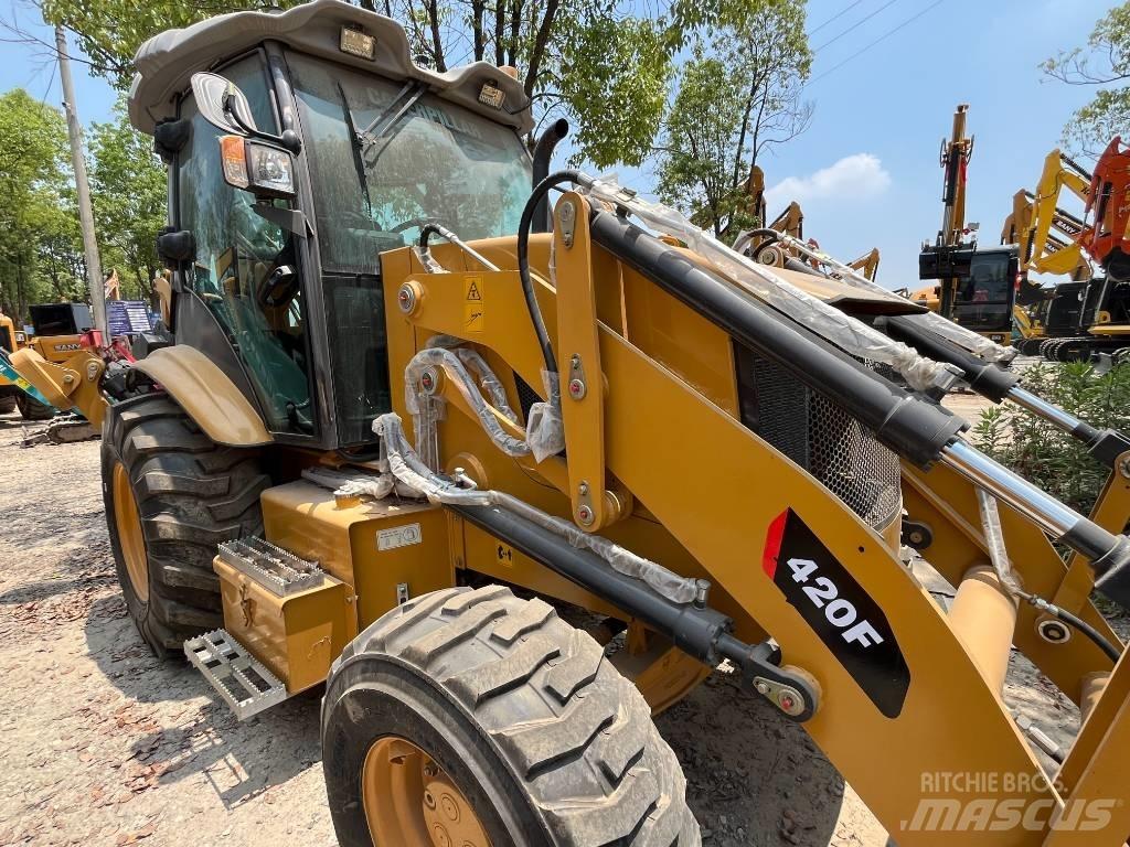 CAT CAT420F Tekerlekli yükleyiciler