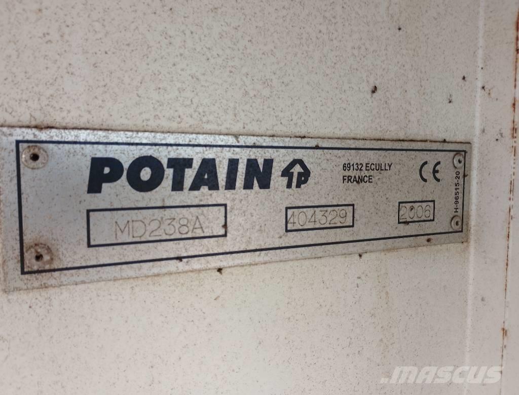 Potain MD238A-J10 Kule vinçler