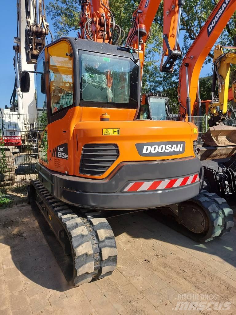 Develon DX 85 R-3 Midi ekskavatörler 7 - 12 t