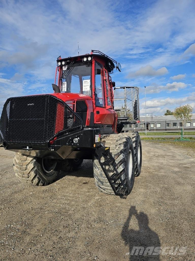 Komatsu 895 Tomruk yükleyici traktörler
