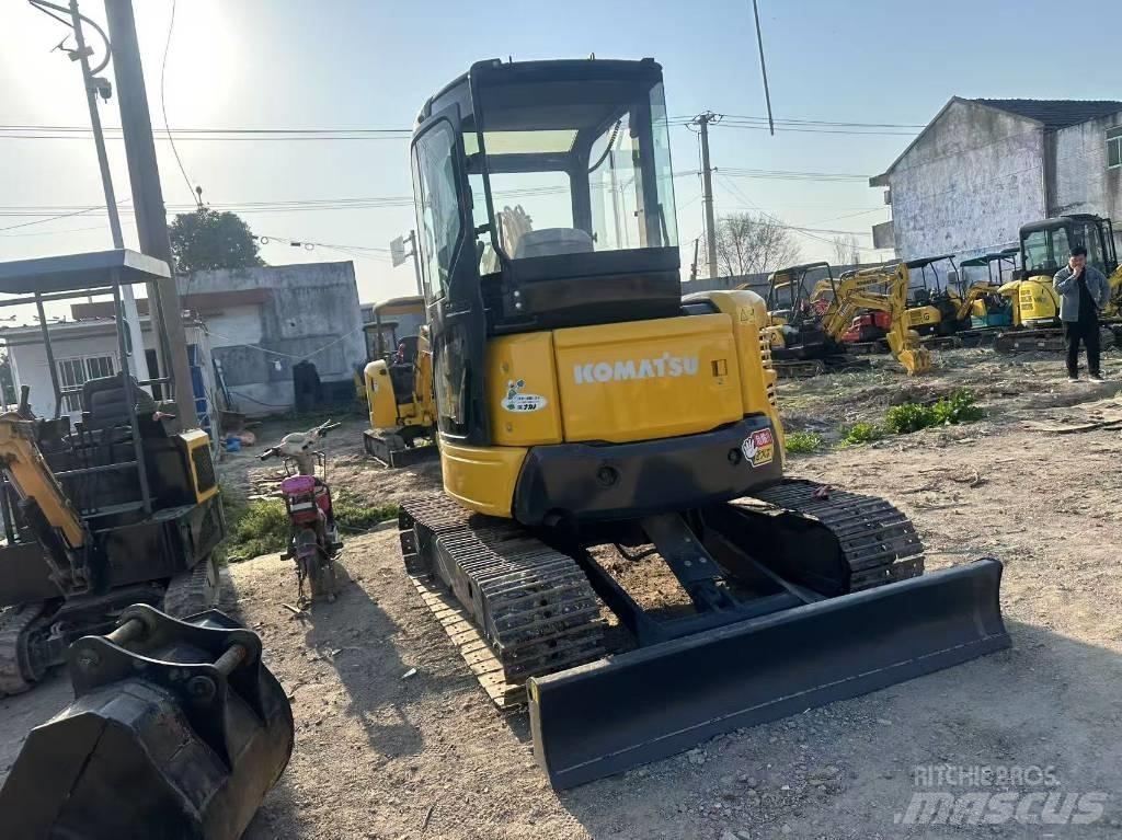 Komatsu PC 40 Paletli ekskavatörler