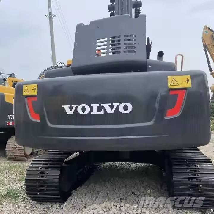 Volvo EC240D Paletli ekskavatörler