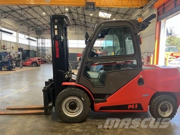 Manitou MI55 D Arazi tipi forklift