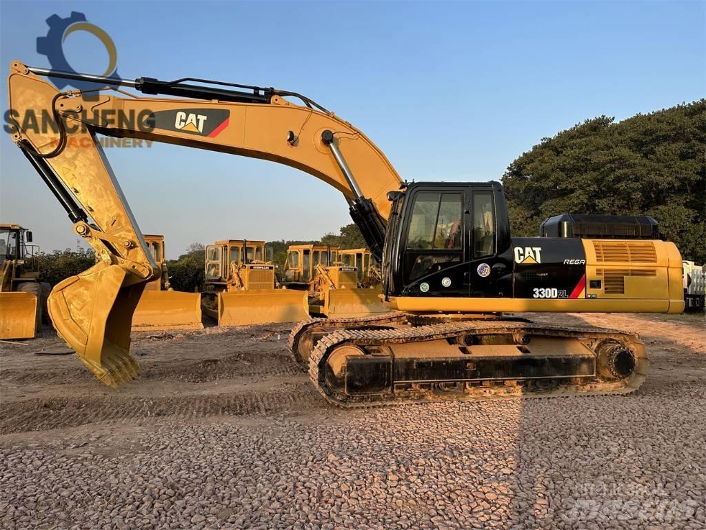 CAT 330 D2L Paletli ekskavatörler