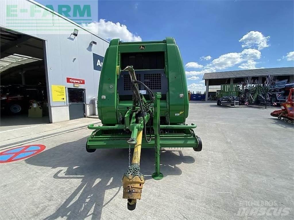 John Deere 864 Küp balya makinalari