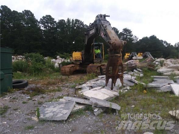 Volvo EC 330 Paletli ekskavatörler