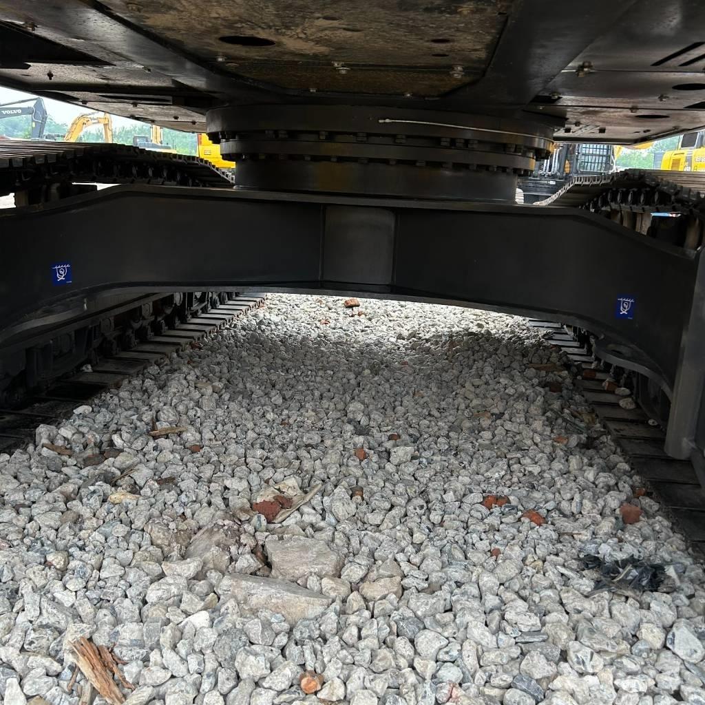 Volvo 290 Paletli ekskavatörler