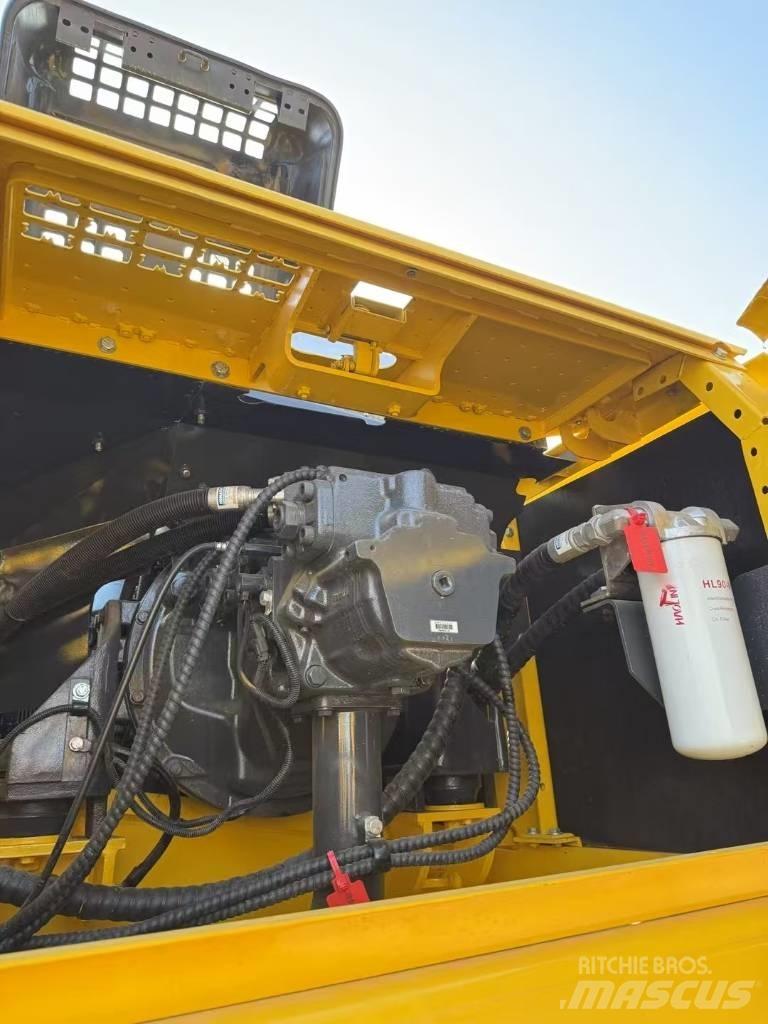 Komatsu 350LC-8 Paletli ekskavatörler