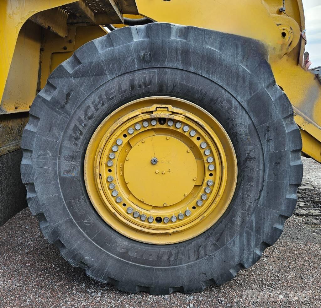 CAT 988 K Tekerlekli yükleyiciler