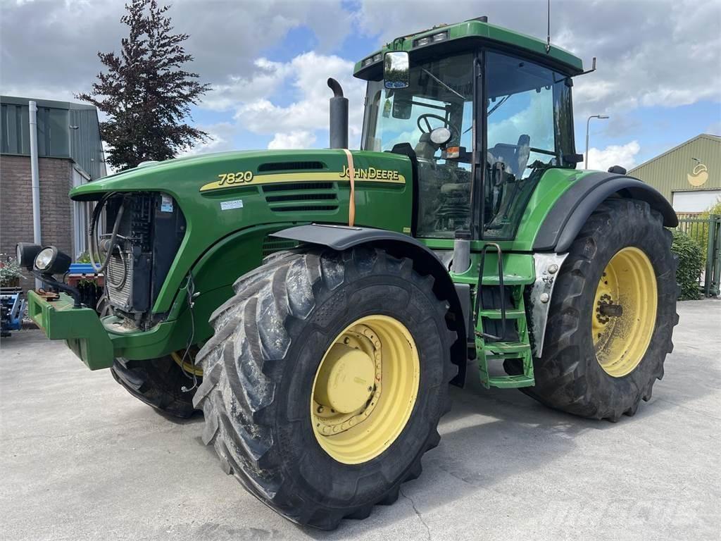 John Deere 7820 Traktörler