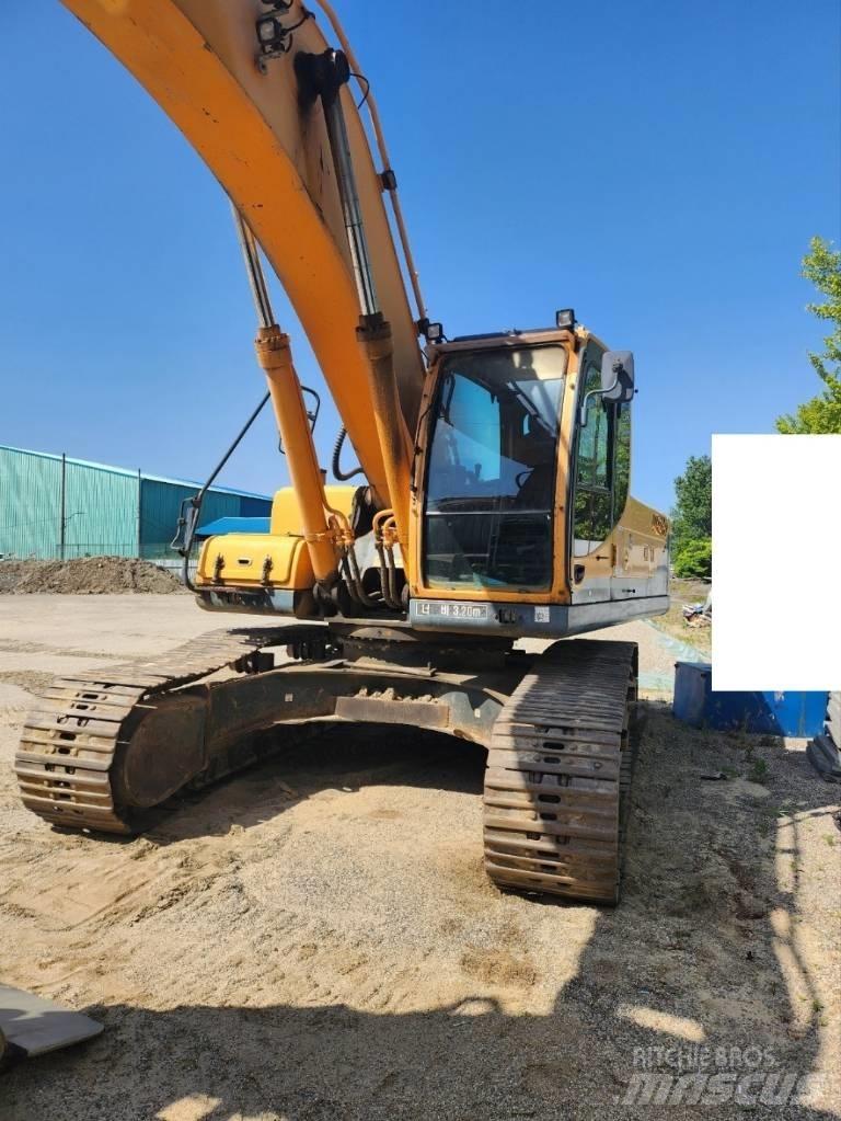 Hyundai Robex 300 LC Paletli ekskavatörler