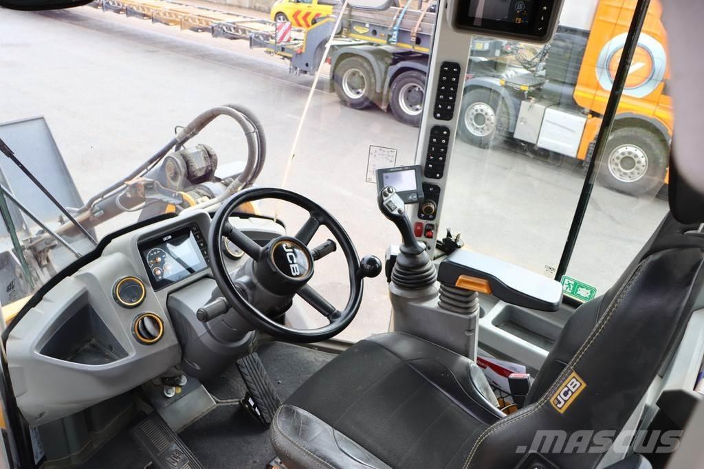 JCB 427 HT T4F Tekerlekli yükleyiciler