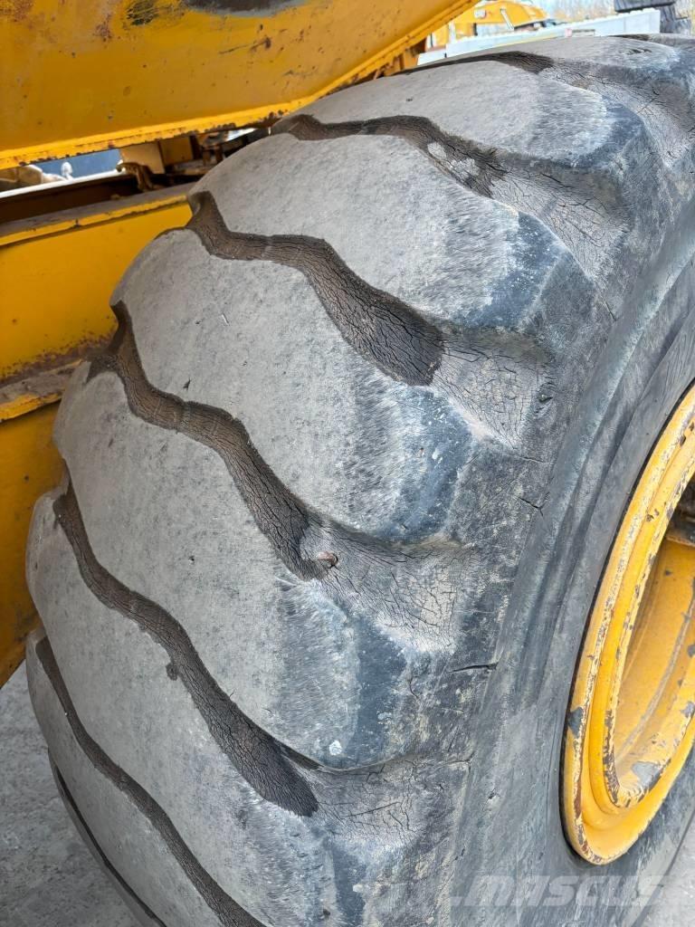 Volvo A 25 E Belden kirma kaya kamyonu