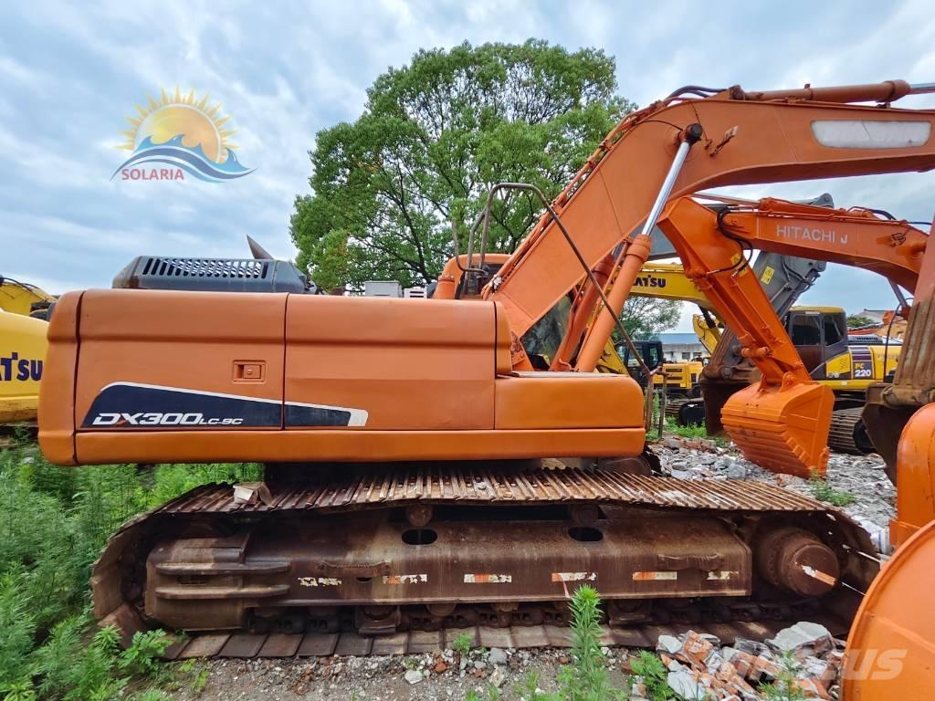 Doosan DX 300 LC Paletli ekskavatörler