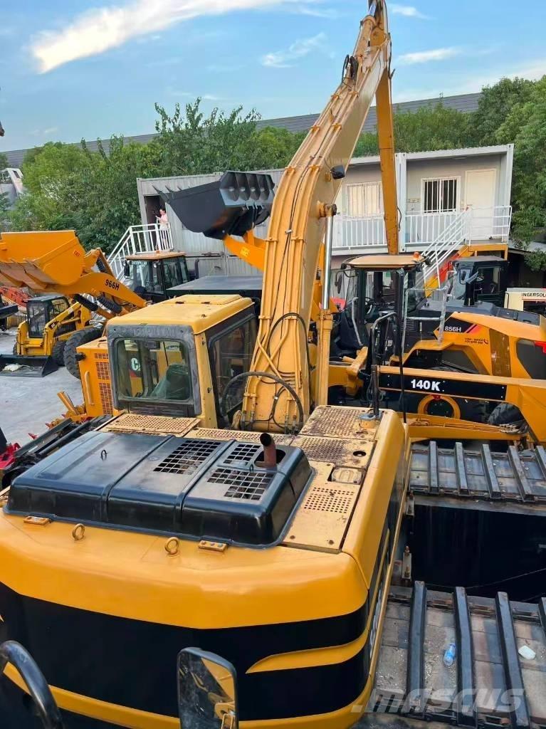 CAT 320 B L Amfibi Ekskavatörler