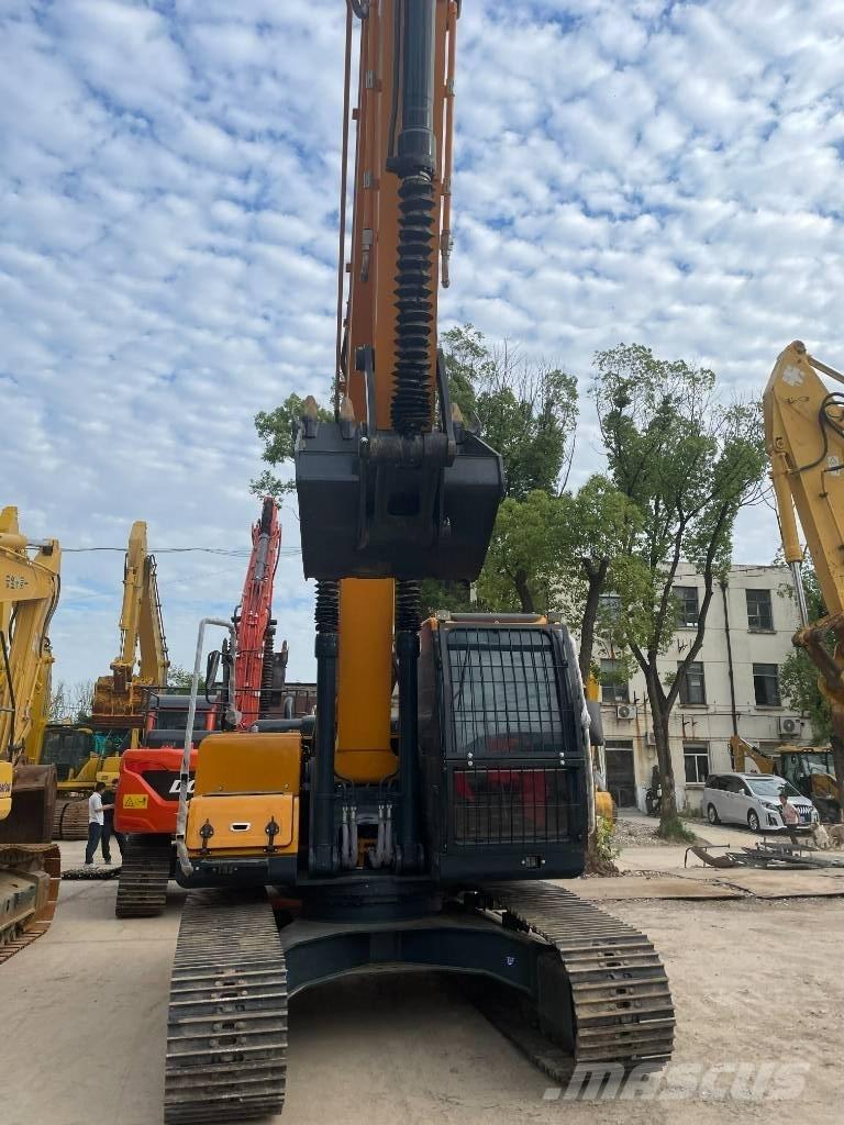 Hyundai 220LC-9S Paletli ekskavatörler