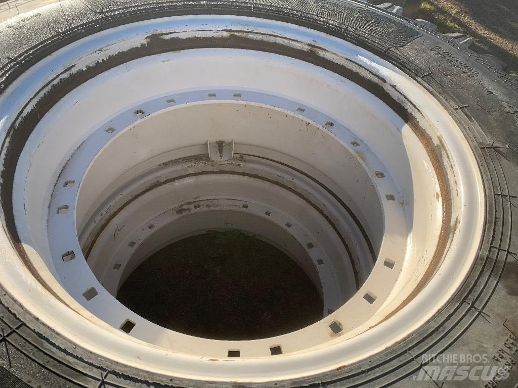 Nokian 16.9 R28 Tekerlekler