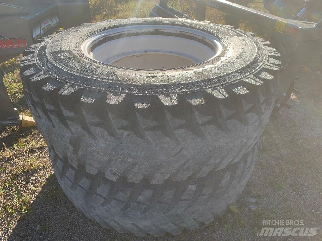 Nokian 16.9 R28 Tekerlekler