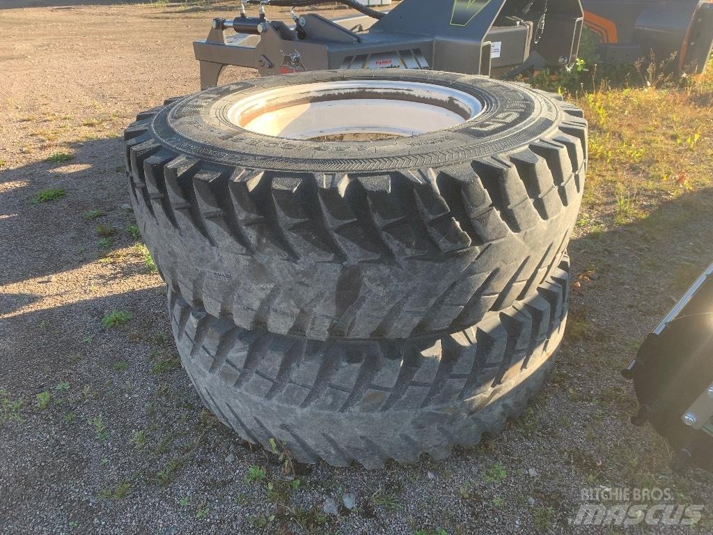 Nokian 16.9 R28 Tekerlekler