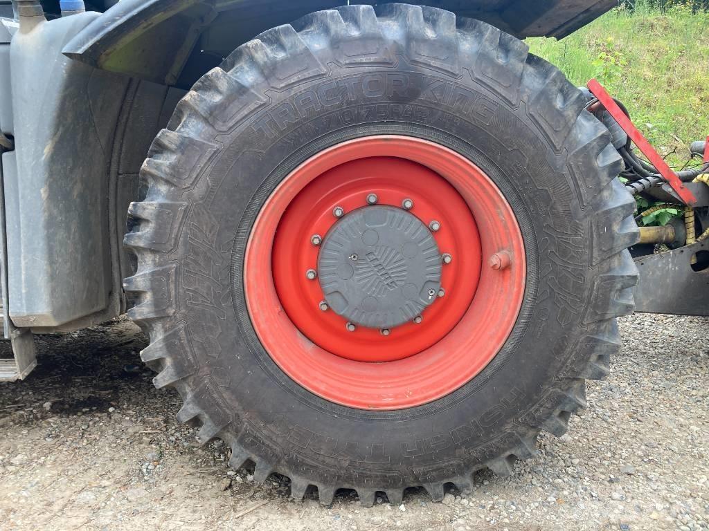 CLAAS XERION 4500 VC Traktörler