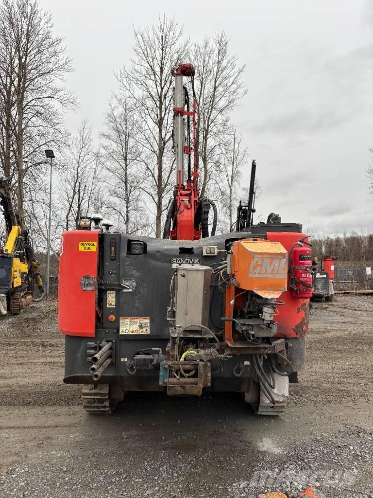 Sandvik Dino DC400Ri Sondaj kuleleri
