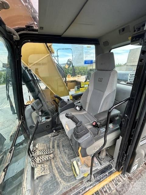 CAT 311 F LRR Paletli ekskavatörler