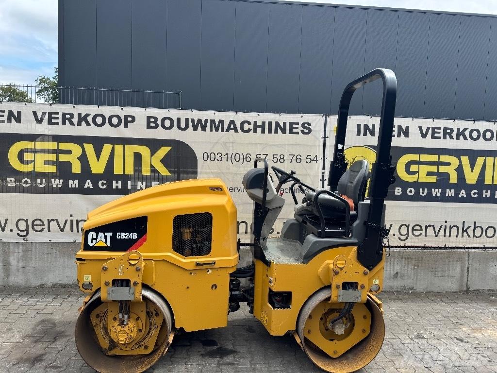 CAT CB 24 B Çift tamburlu silindirler