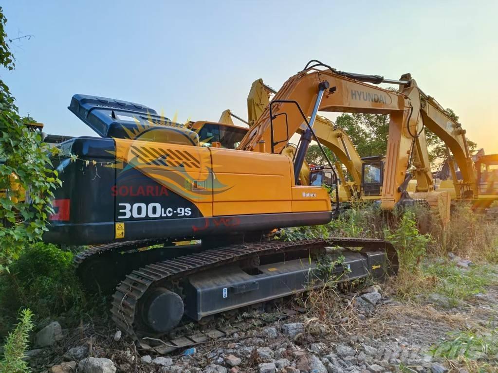 Hyundai R300LC-9 Paletli ekskavatörler