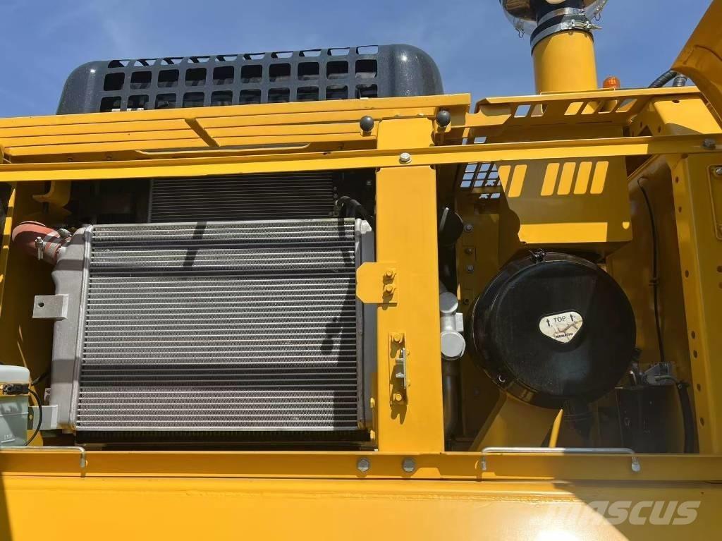 Komatsu PC 300 Paletli ekskavatörler