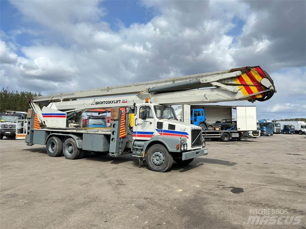 Volvo N12-1-V-6X2 Araç üzeri vinçler