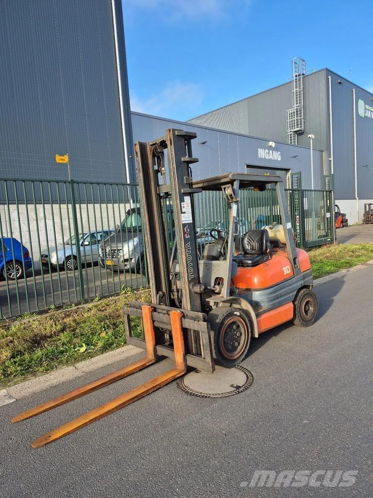 Toyota 02-6fgf30 LPG'li forkliftler