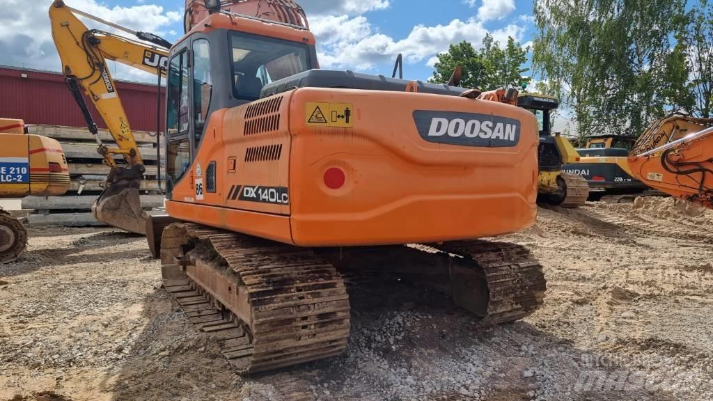 Doosan DX 140 LC-3 Paletli ekskavatörler