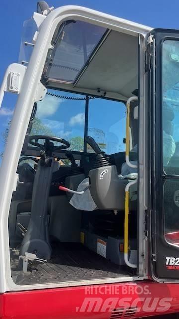 Takeuchi TB295W Lastik tekerli ekskavatörler