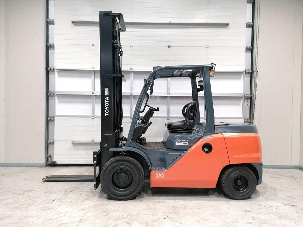 Toyota 40-8FD50N Dizel forkliftler